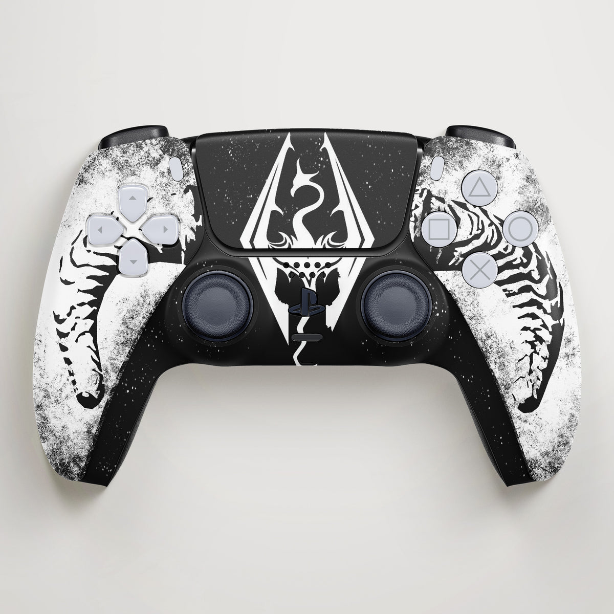 PS5 SKYRIM CONTROLLER